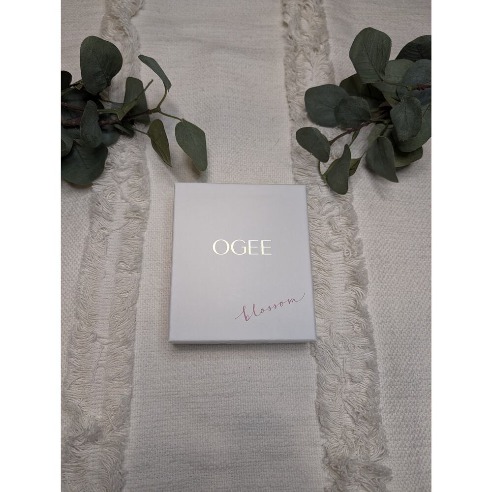 Ogee Tinted Lip Sets Conditioning Lip Color in Blossom Nude - Picture 2 of 6